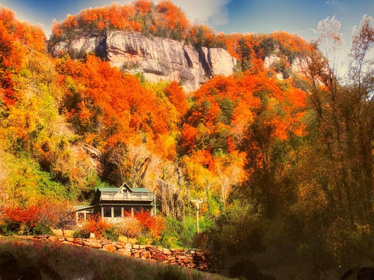 Chimney Rock Manor Hotel Exterior photo